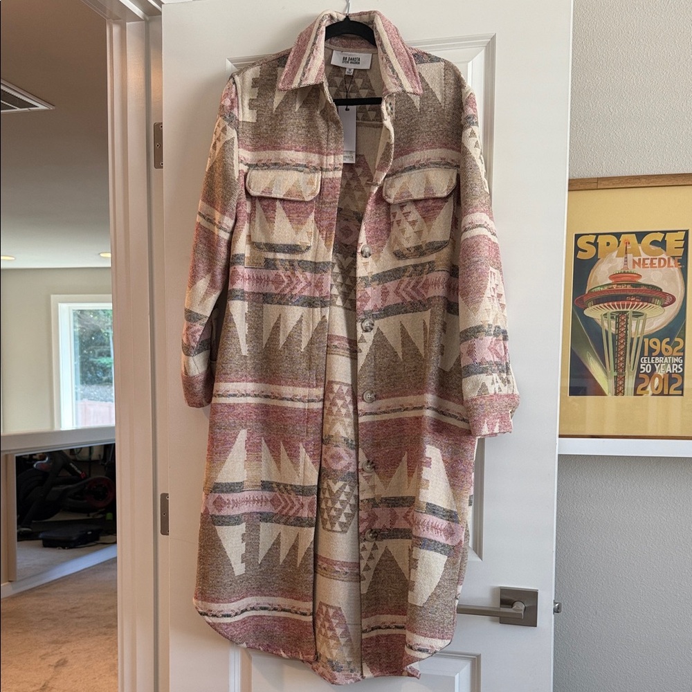 NWT BB Dakota Shacket